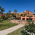 Sotoserena 2d Con Vista A La Piscina Y Montana Apartamento Estepona