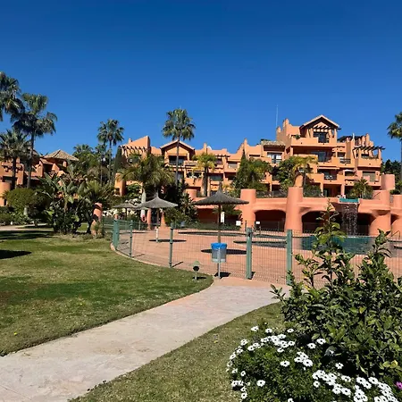Sotoserena 2d Con Vista A La Piscina Y Montana Apartment Estepona