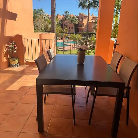 Sotoserena 2d Con Vista A La Piscina Y Montana Estepona